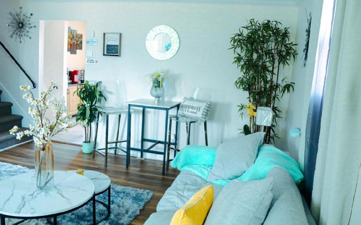Stylish Cozy Quiet Family Retreat And Romantic Getaway Sleeps Up To 7 With Fast Wifi, Free Parking, Work Station, Alexa Enabled, Fenced In Backyard For Pets Grill Party Patio, Porch, Beach, Canal, Stadium,Boardwalk Restaurants, And Much More! Atlantic City Exteriör bild